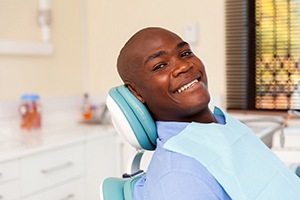 Man seeing dentist in Minot