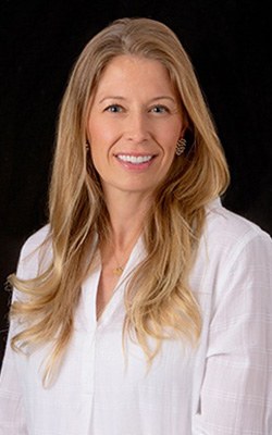 Headshot of Dr. Joanna Brekhus Velva